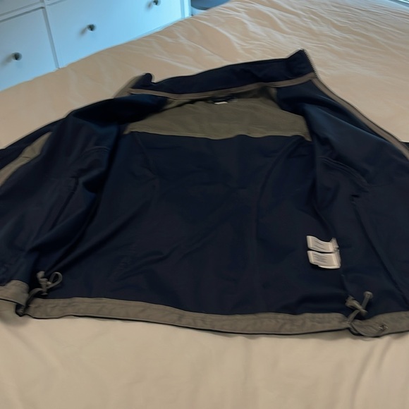 Cutter and Buck CB WeatherTec jacket - Picture 4 of 6